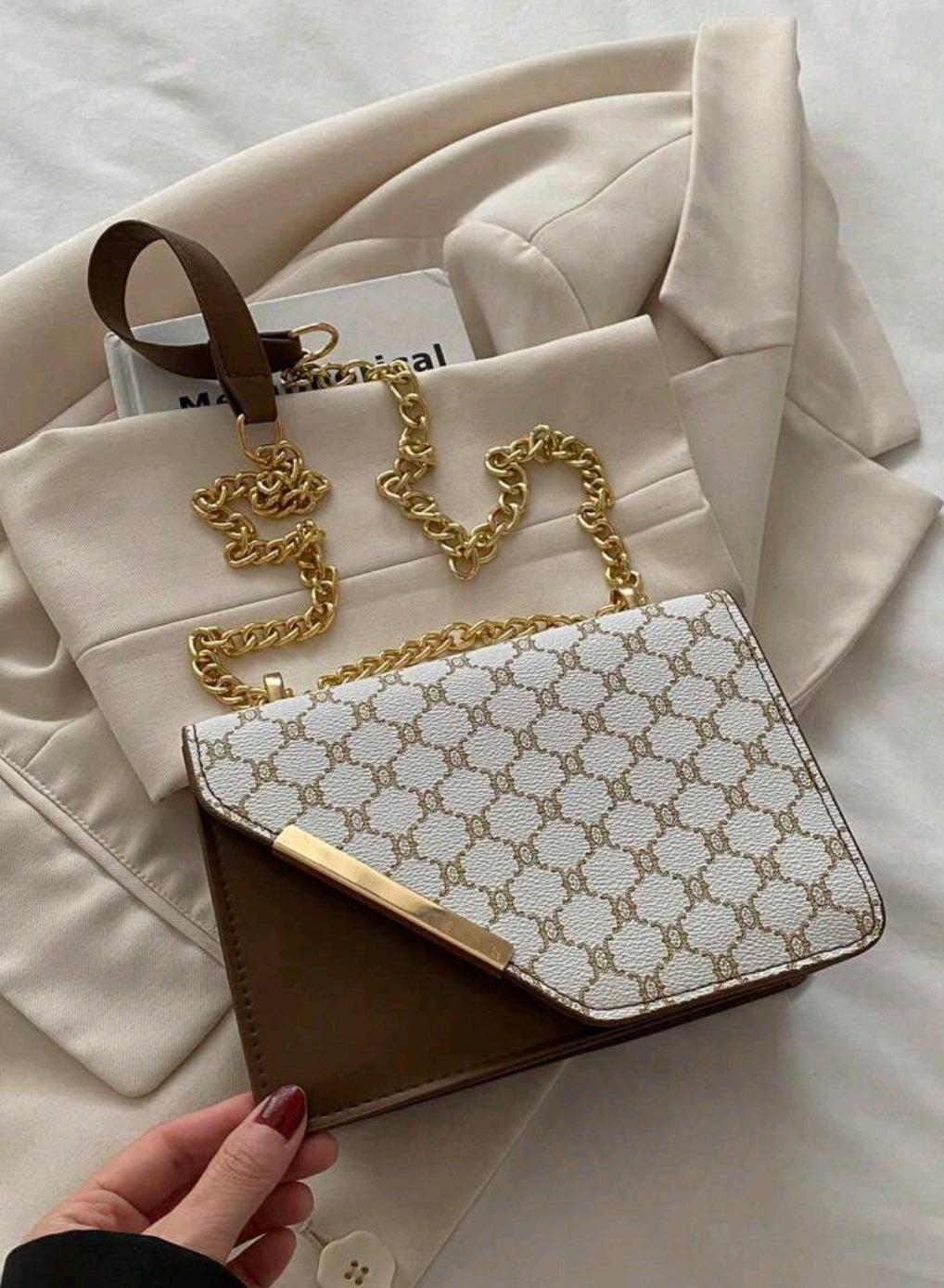 Mini Fashion Plaid Contrast Stitching Diagonal Backpack, Metal Chain Shoulder Strap Shoulder Bag Square Bag Suitable For Shopping.