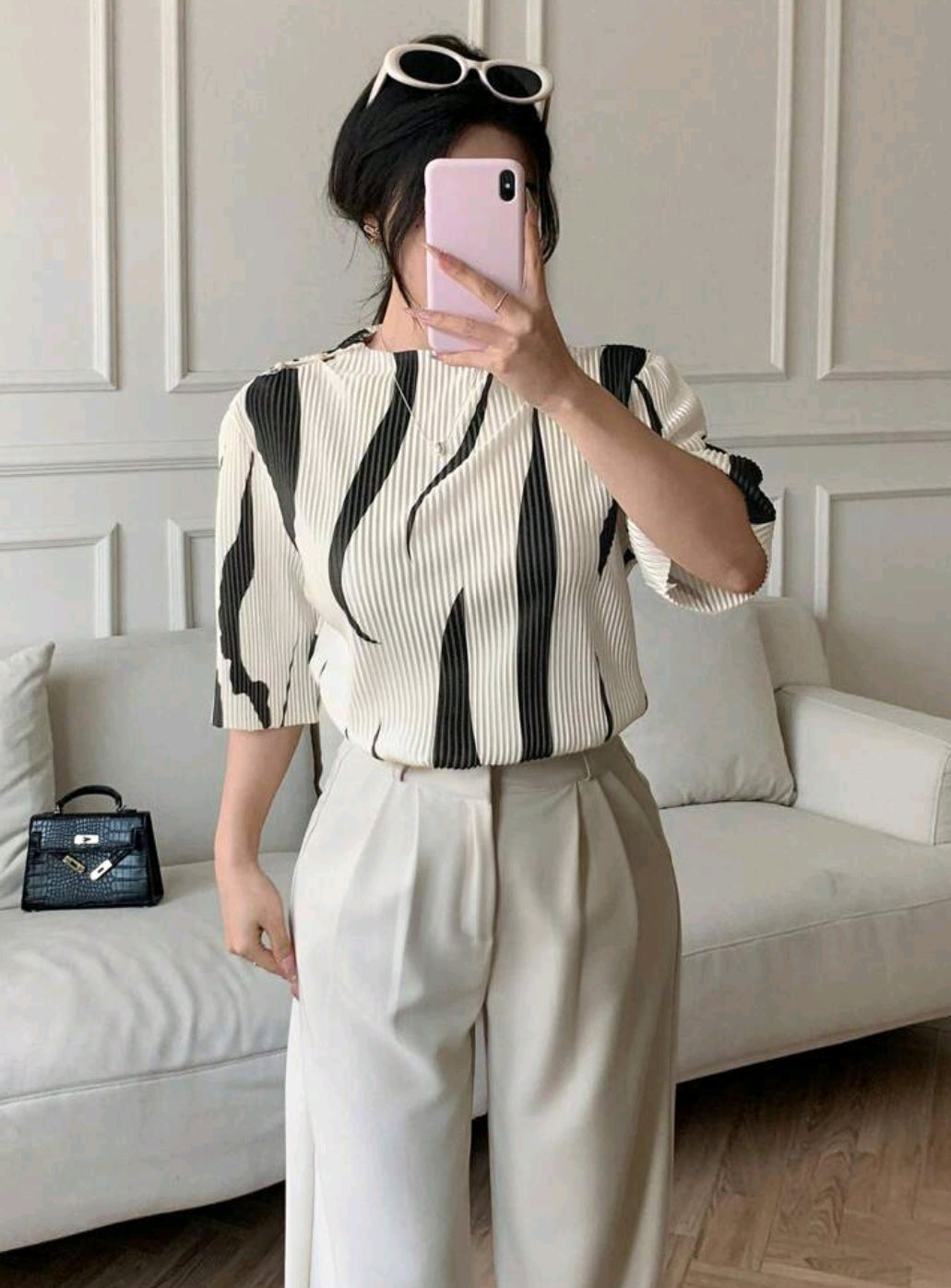 Asymmetrical Print Stand Collar Pleated Slim Fit Women's Short Sleeve T-Shirt  101924