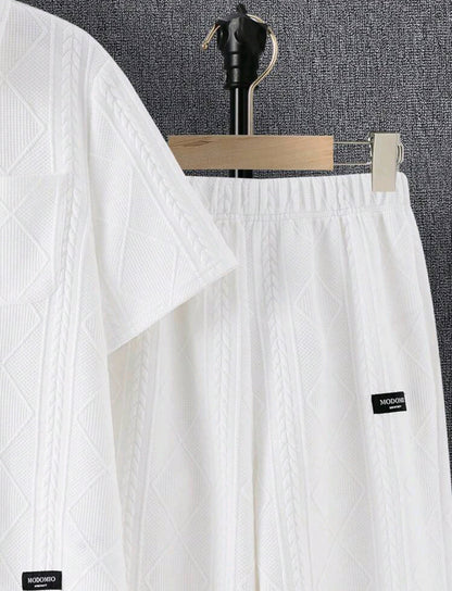 SHEIN 2pcs Set Teenboy's Knit Jacquard Loose Raglan Collar Shorts & Tee Outfit Set, B6050