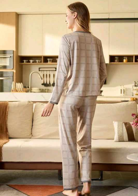 CoupledUp Women Round Neck Long Sleeve Simple Casual Top And Long Pants Pajama Se 161822